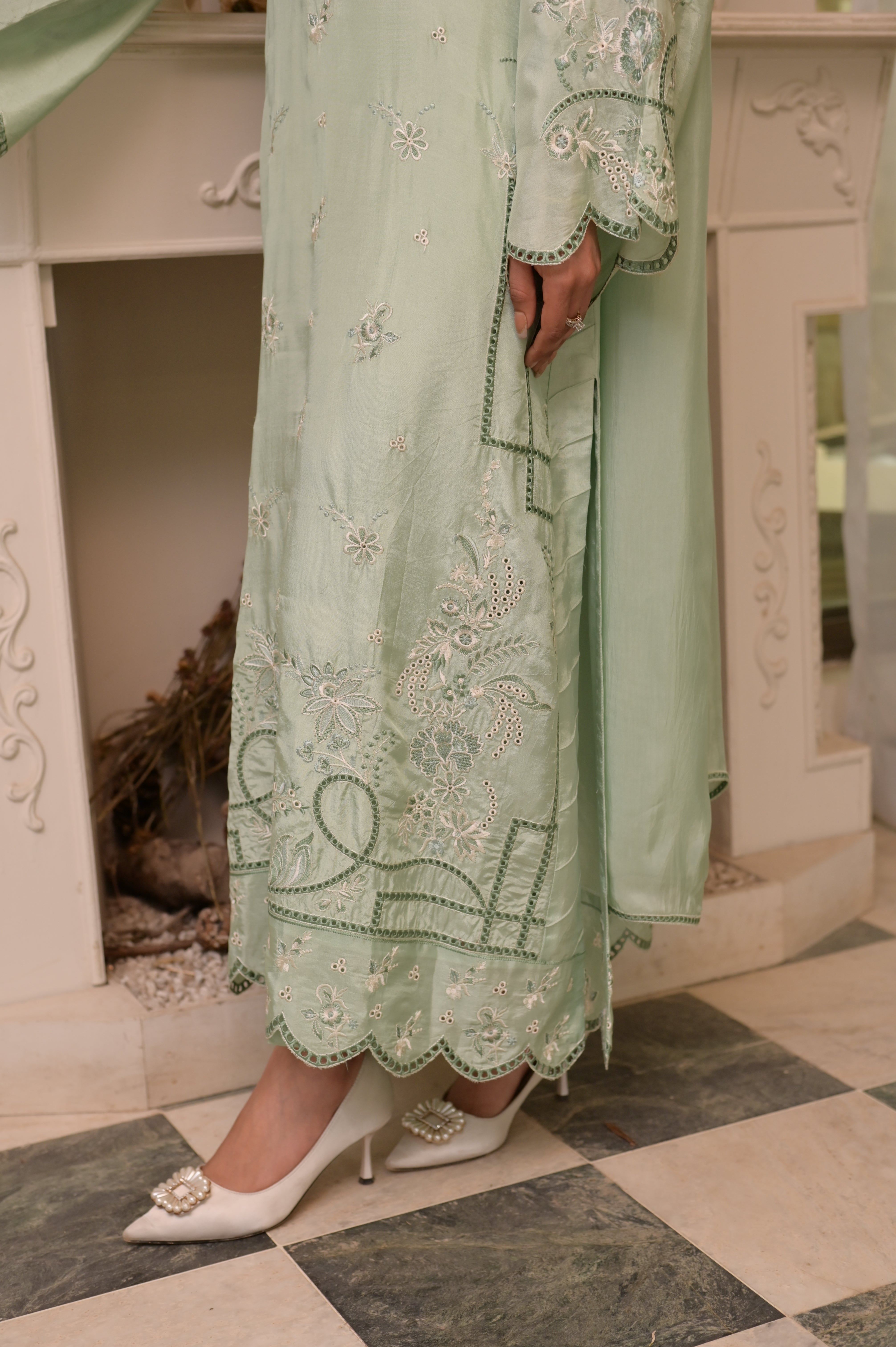 Noor-e-Aqua Green – Ornate Hand-Embellished Tissue Silk Set