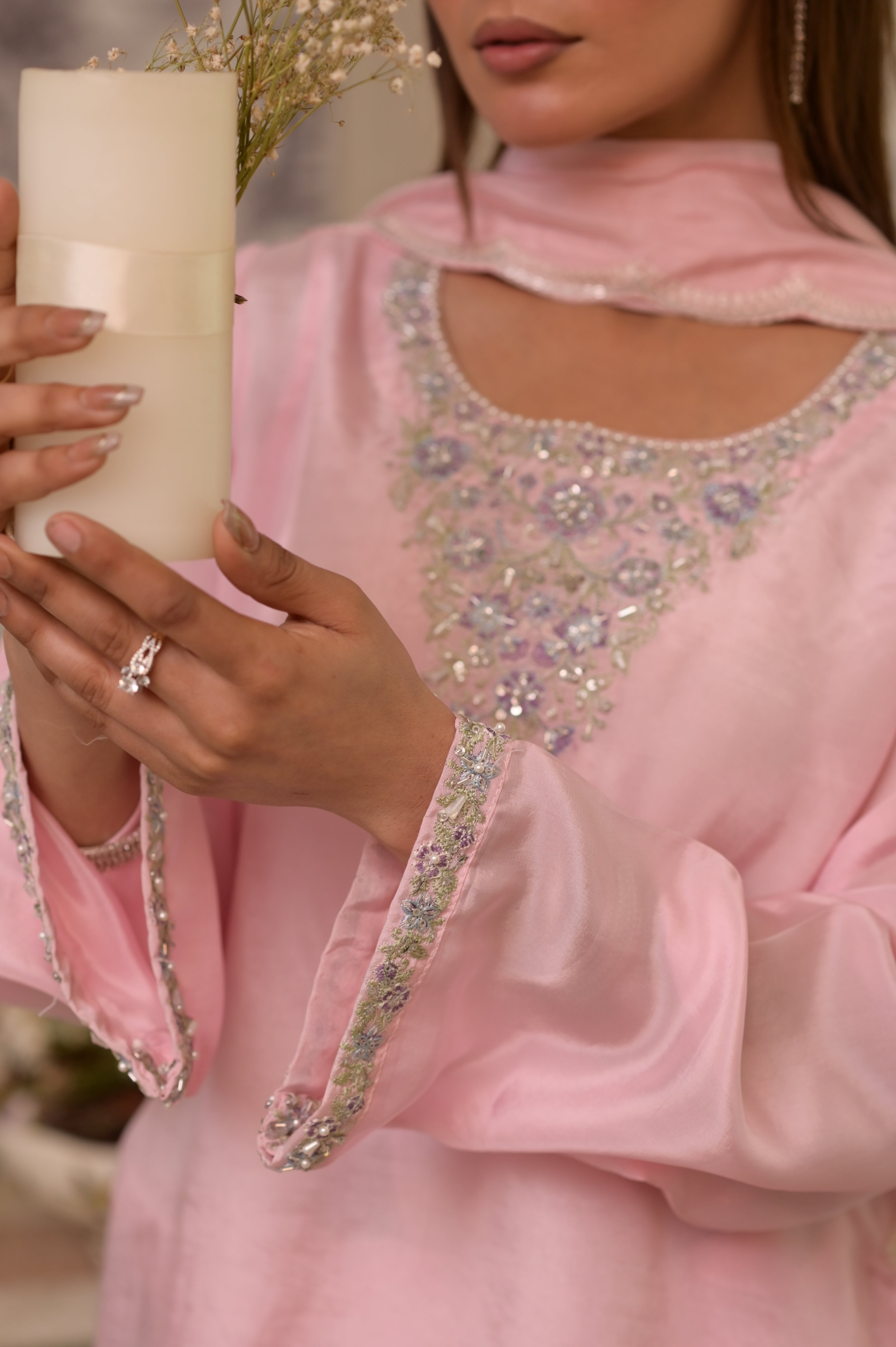 Noor-e-Powder Pink – Scalloped Sheesha Silk Regal Set