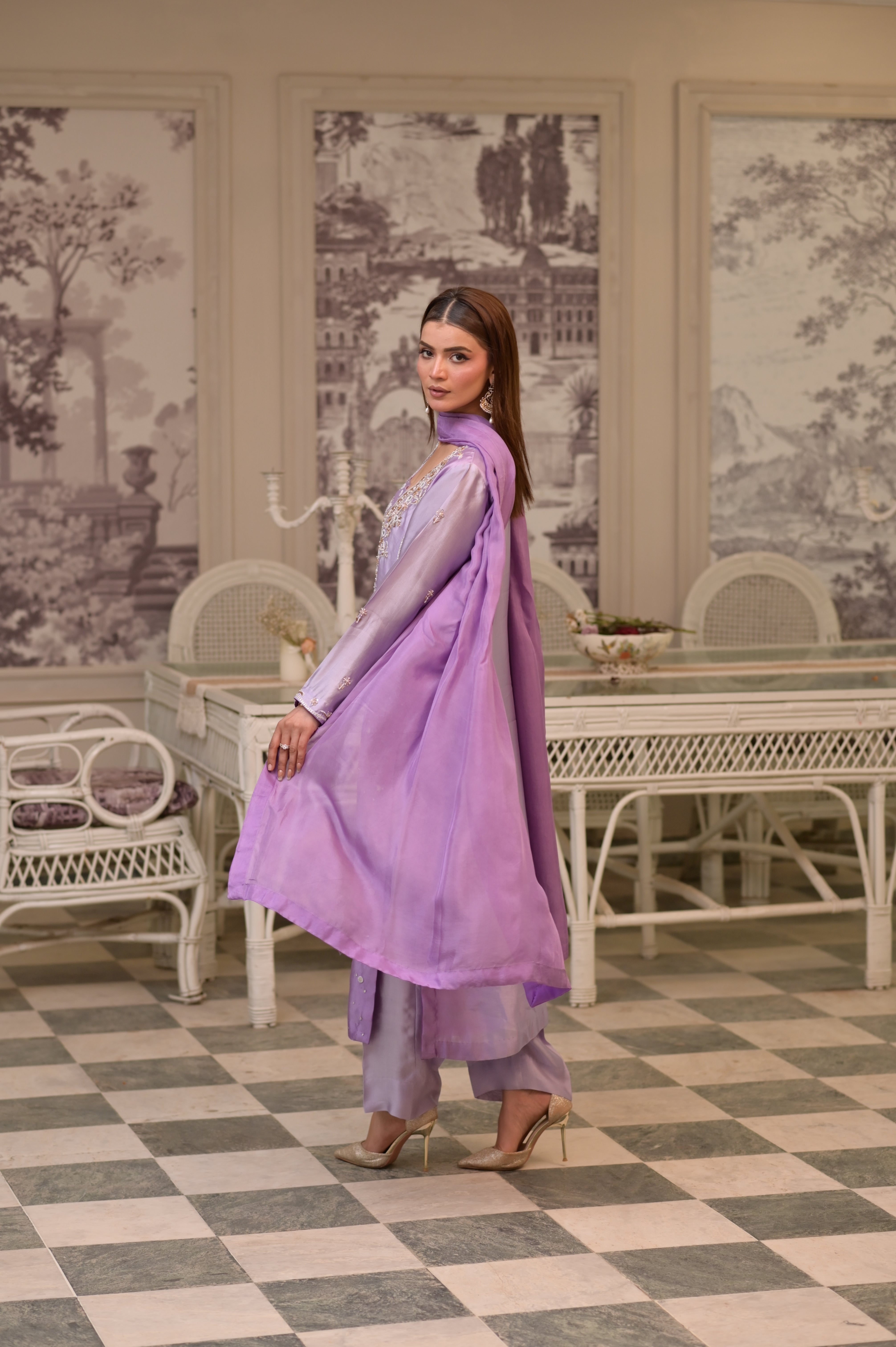 Noor-e-Lavender – Radiant Sheesha Silk Embroidered Set