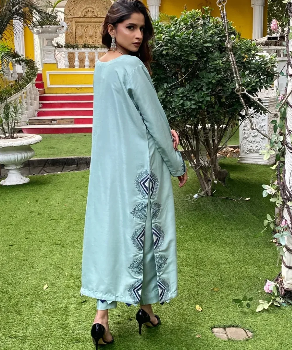 MEEM – Ice Blue Serenity