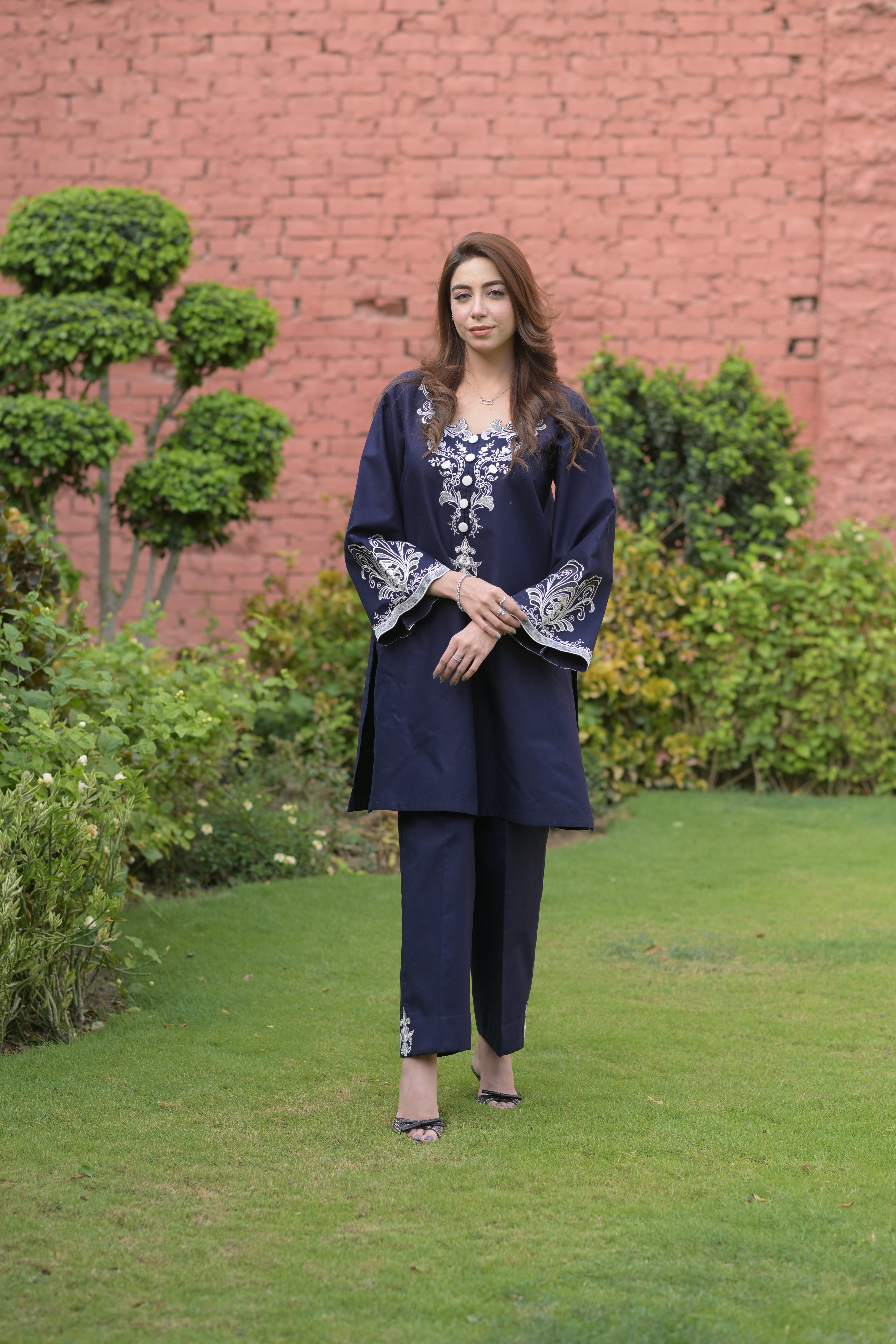 Miraal Noir - Embroidered Co-ord Set